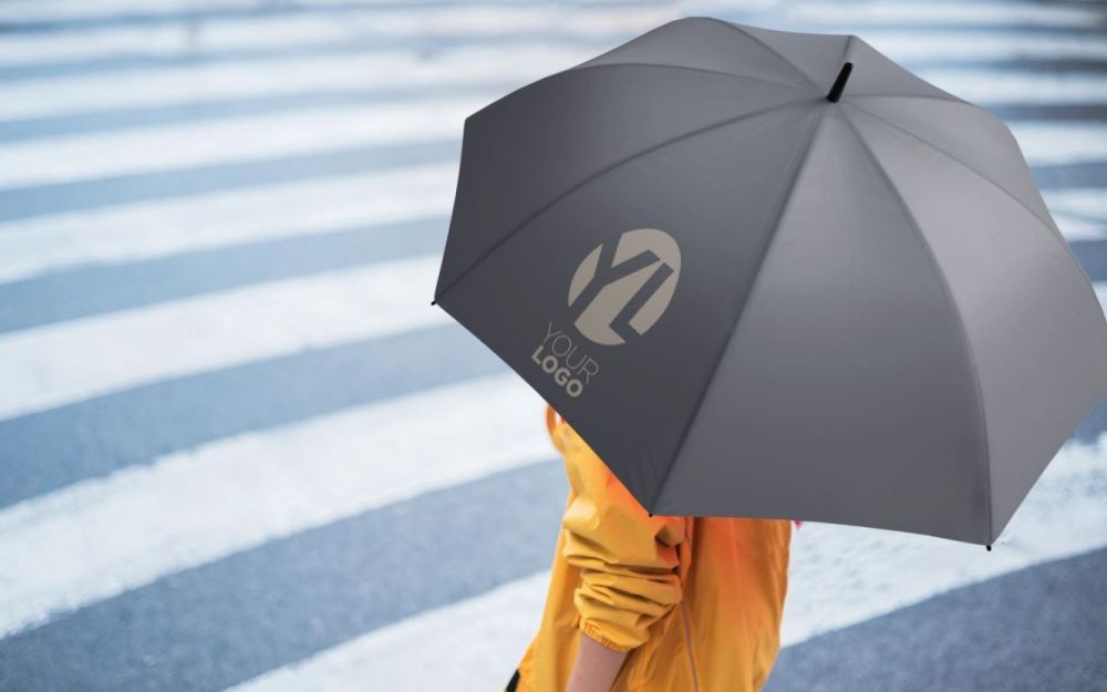 Individuelle Firmengeschenke mit Logo als Markenbotschafter ? Geschenkset mit Gravur und nachhaltiger Verpackung.