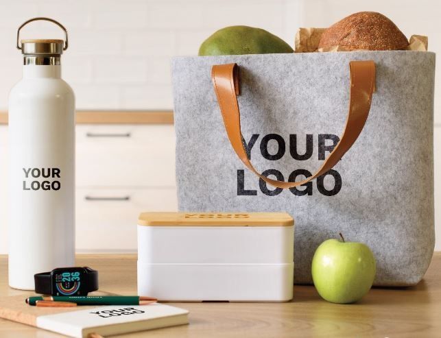 Nachhaltige Werbegeschenke aus Bambus und recycelten Materialien. | Umweltfreundliche Werbegeschenke mit Firmenlogo.