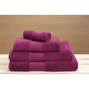 OLIMA CLASSIC TOWEL, Festival Fuchsia, 100X150 <font size=1>[ENG]</font>